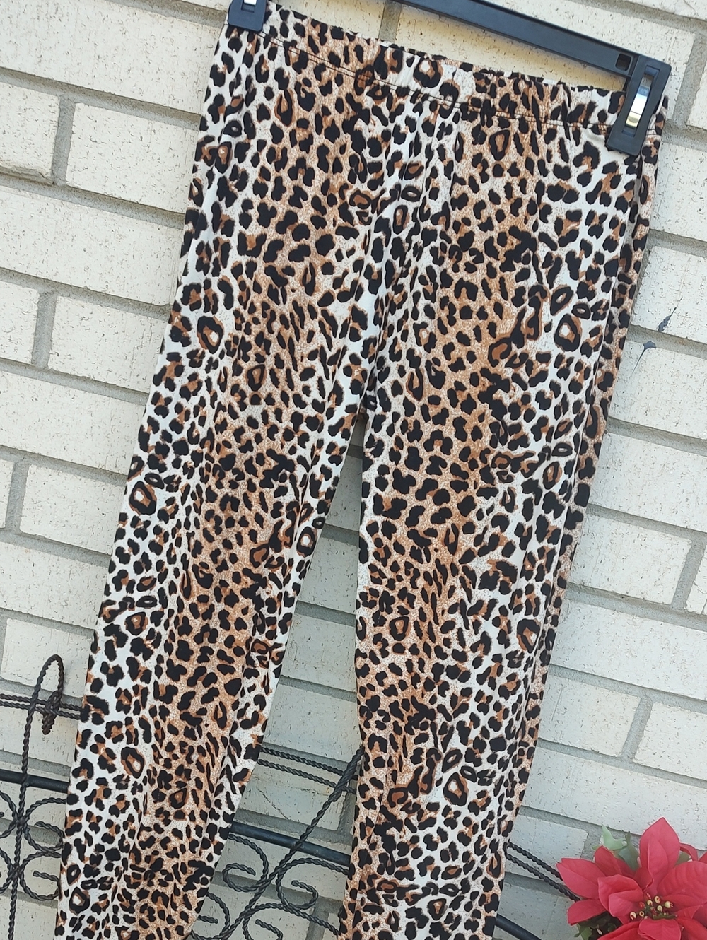 Leopard Leggings - Picture 4 of 10